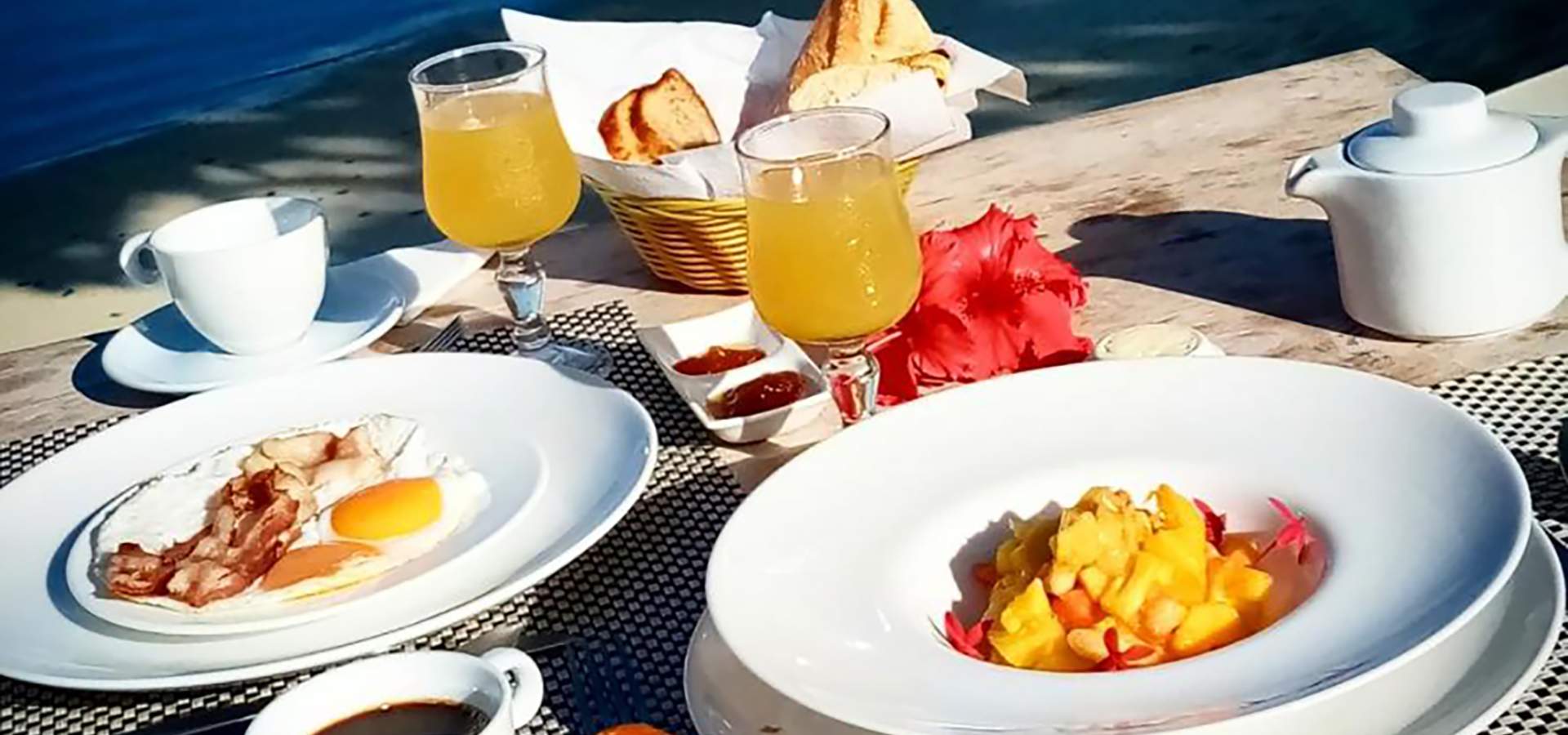 Moorea Island Beach Hotel breakfast